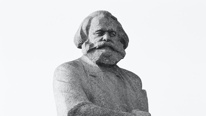 Karl Marx's thoughts on functional income distribution - a critical analysis